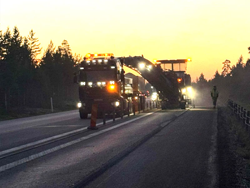 Asfaltsfräsning på E4 med Scania 580